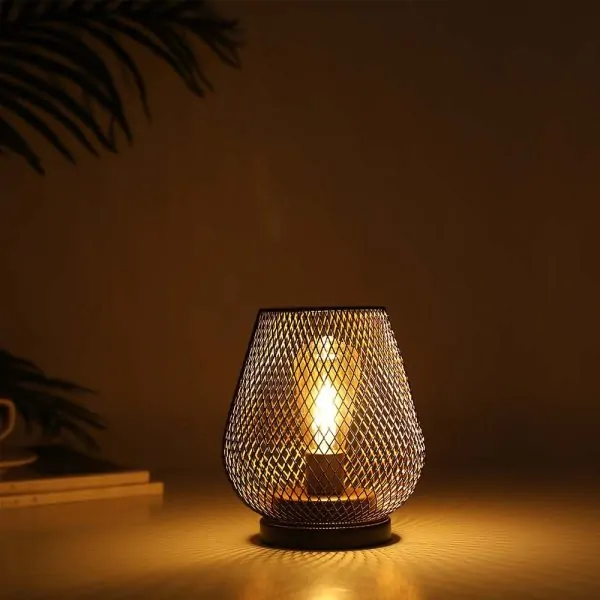 Modern Metal Mesh Table Lamp