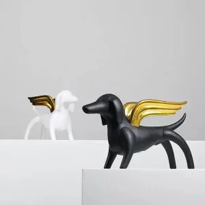 تمثال كلب مجنح